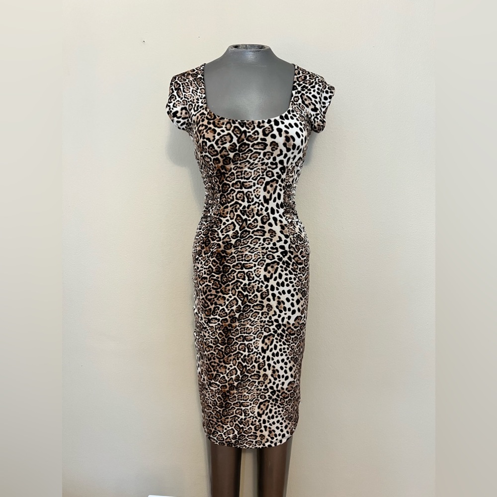 Suzy Shier leopard knit, dress size small